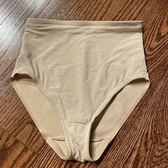 Miraclesuit Extra Firm Control sexy sheer waistline brief style 2788 nude Med - Picture 2 of 11